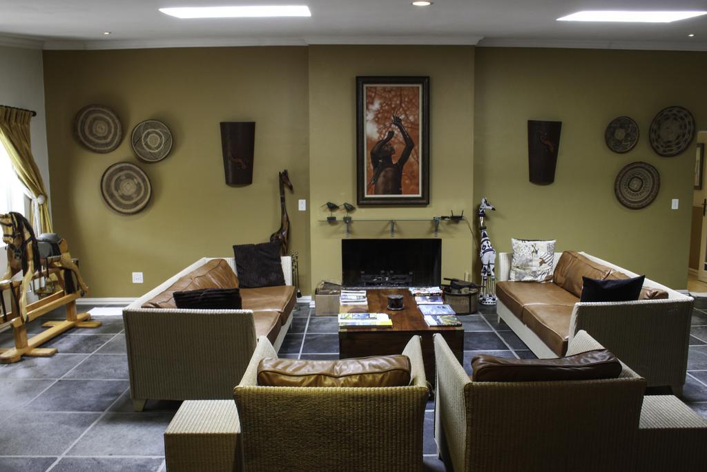 Somerset Villa Guesthouse Сомерсет-Вест Екстер'єр фото