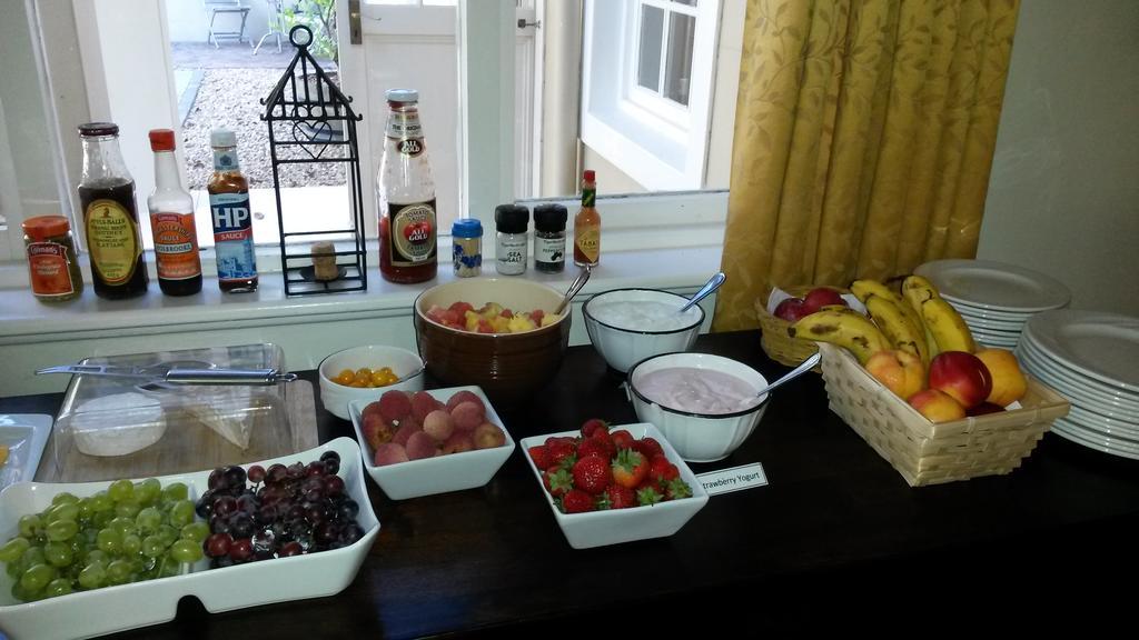 Somerset Villa Guesthouse Сомерсет-Вест Екстер'єр фото
