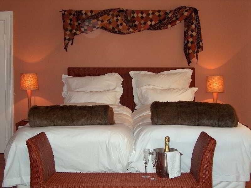 Somerset Villa Guesthouse Сомерсет-Вест Екстер'єр фото